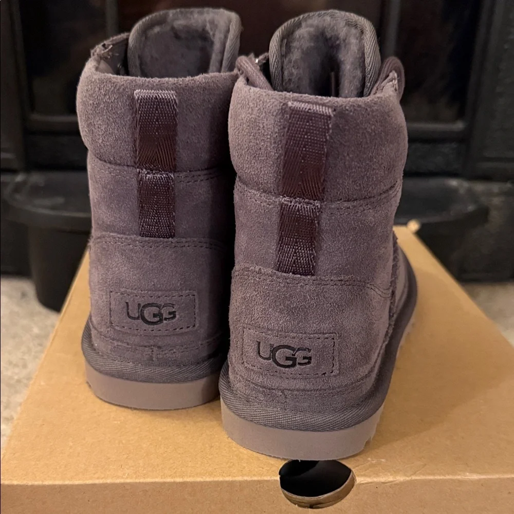 UGG warm comfortable